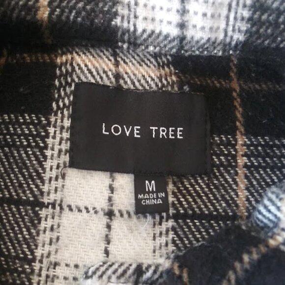 Love Tree women's size M black, white and tan plaid flannel cropped shacket - Picture 13 of 15